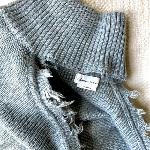 Lovers + Friends Distressed sweater - Picture 3 of 3